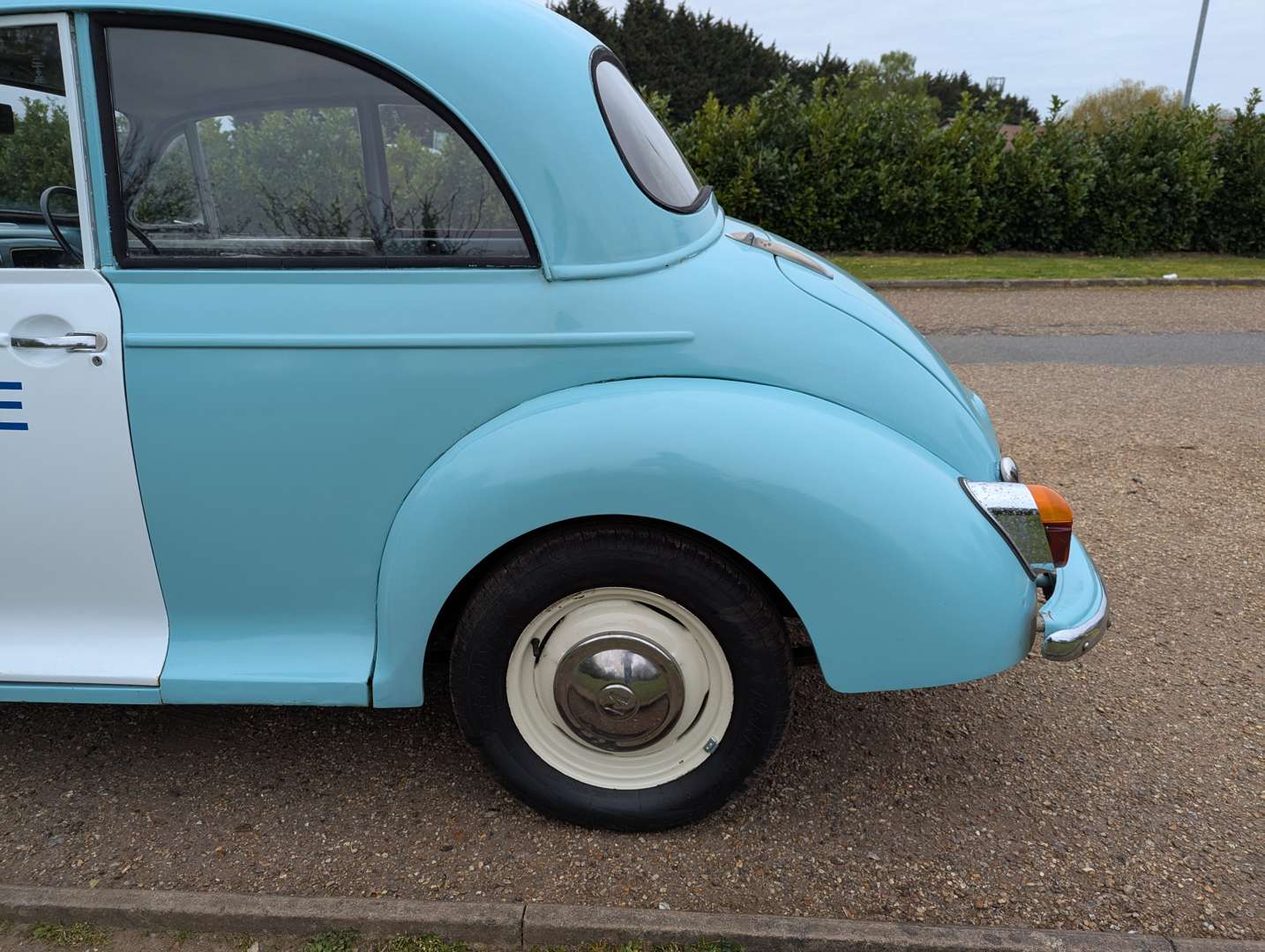 <p>1971 MORRIS MINOR POLICE CAR</p>