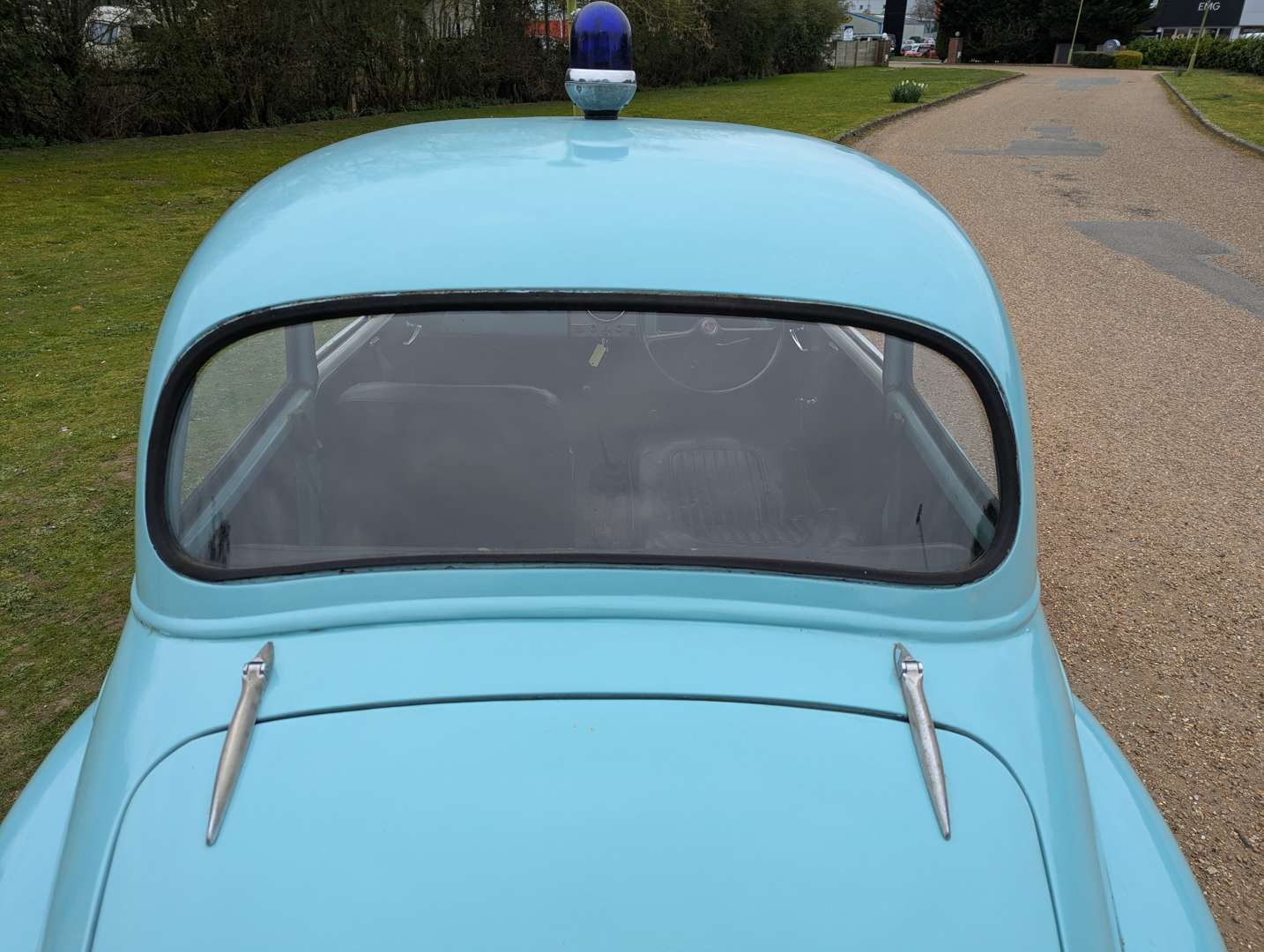 <p>1971 MORRIS MINOR POLICE CAR</p>