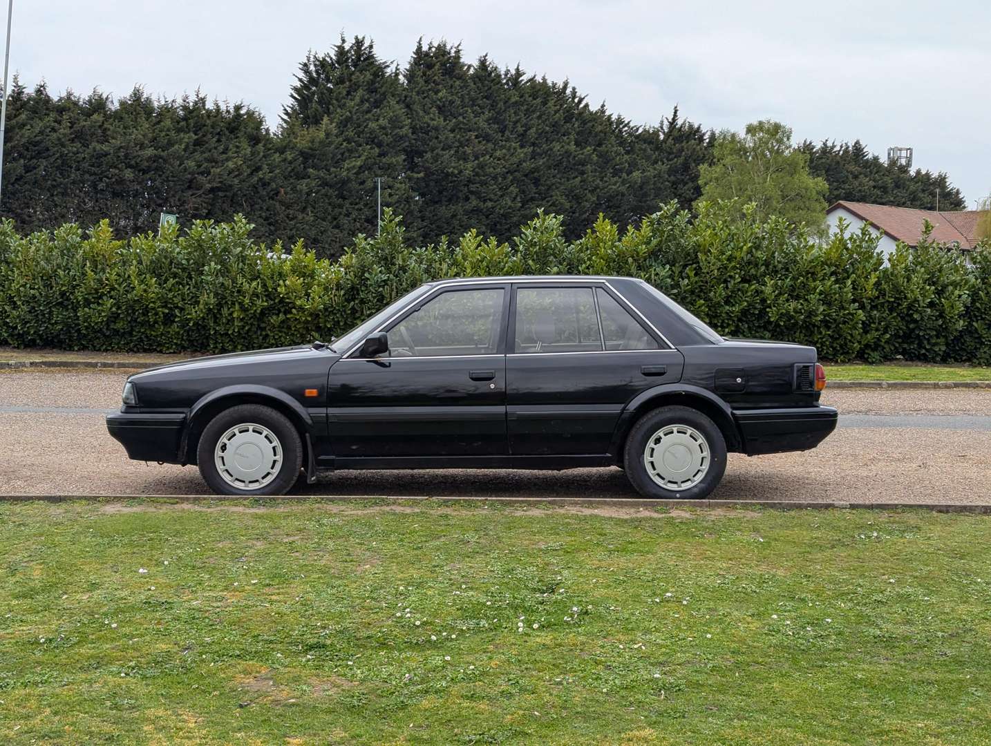 <p>1989 NISSAN BLUEBIRD LXD DIESEL</p>