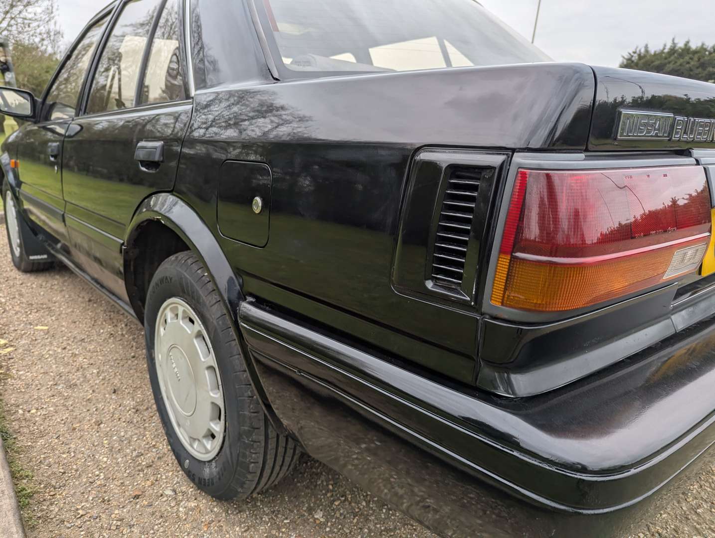 <p>1989 NISSAN BLUEBIRD LXD DIESEL</p>