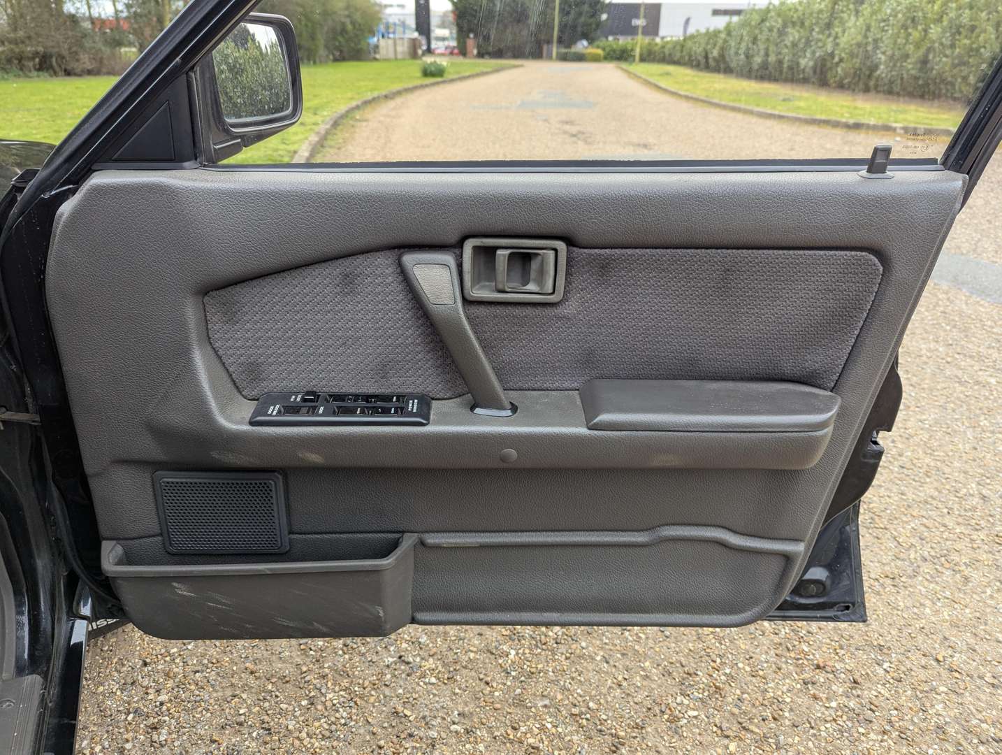 <p>1989 NISSAN BLUEBIRD LXD DIESEL</p>