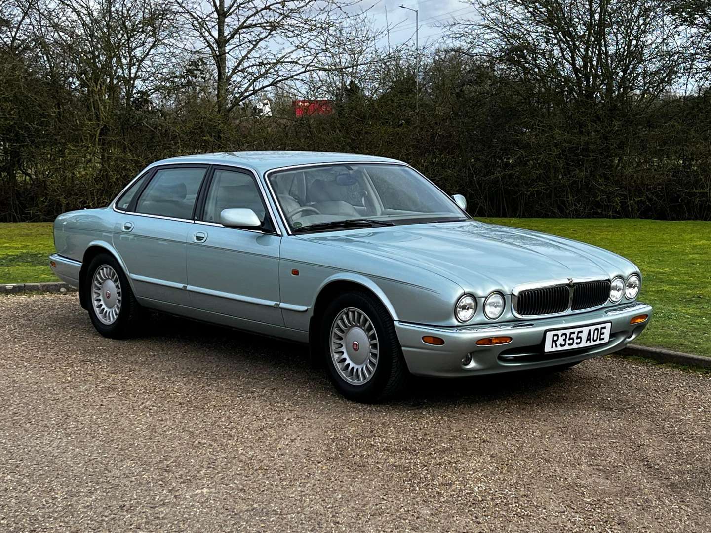 <p>1998 JAGUAR XJ8 AUTO</p>
