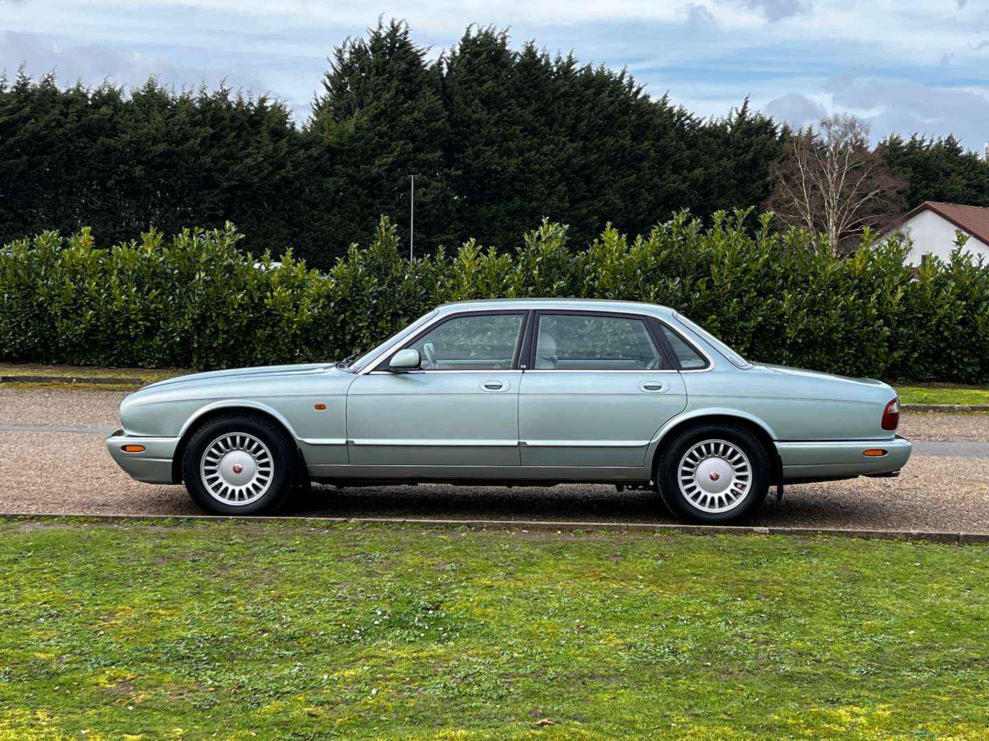 <p>1998 JAGUAR XJ8 AUTO</p>
