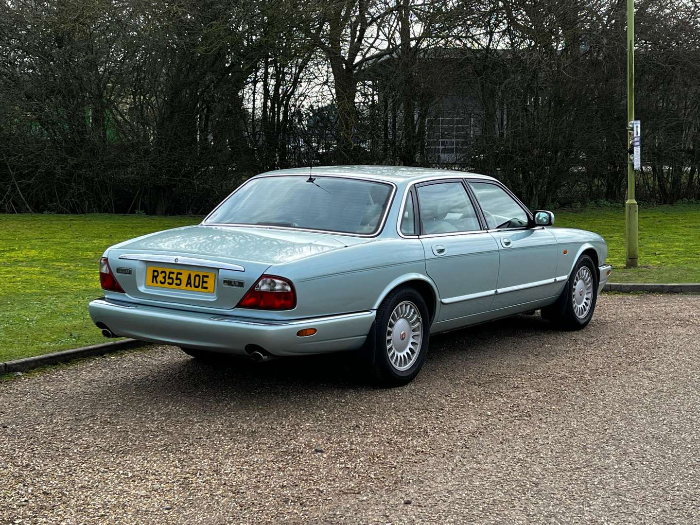 <p>1998 JAGUAR XJ8 AUTO</p>