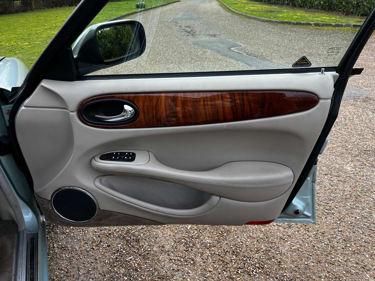 <p>1998 JAGUAR XJ8 AUTO</p>