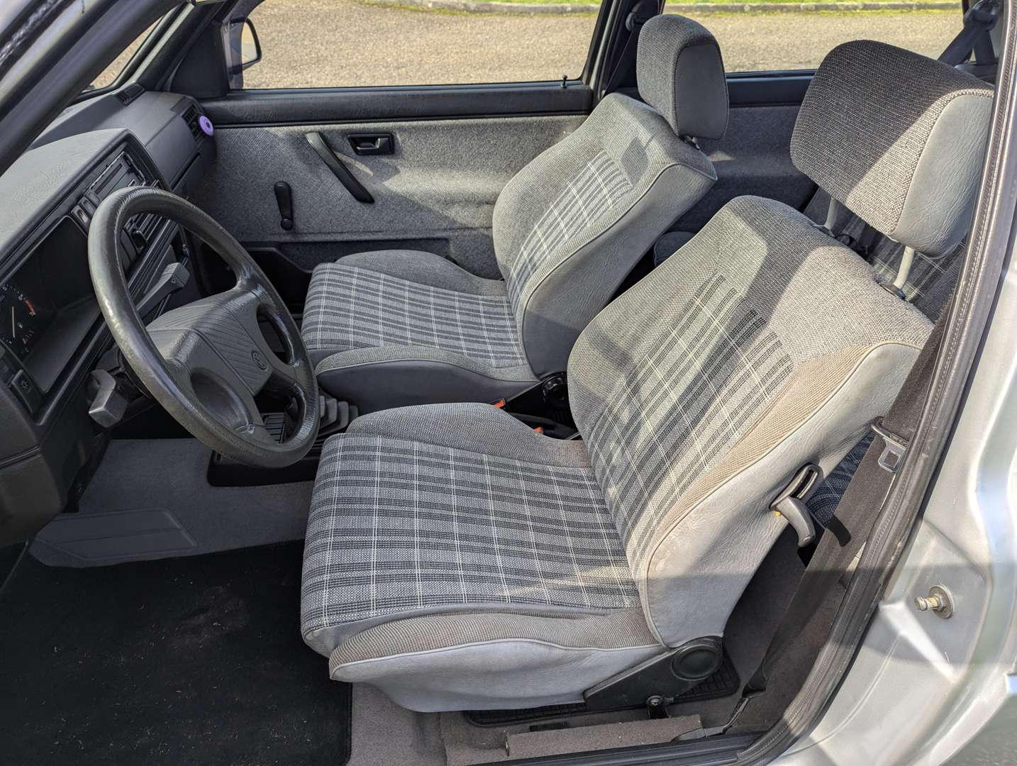 <p>1988 VW GOLF MKII LHD</p>