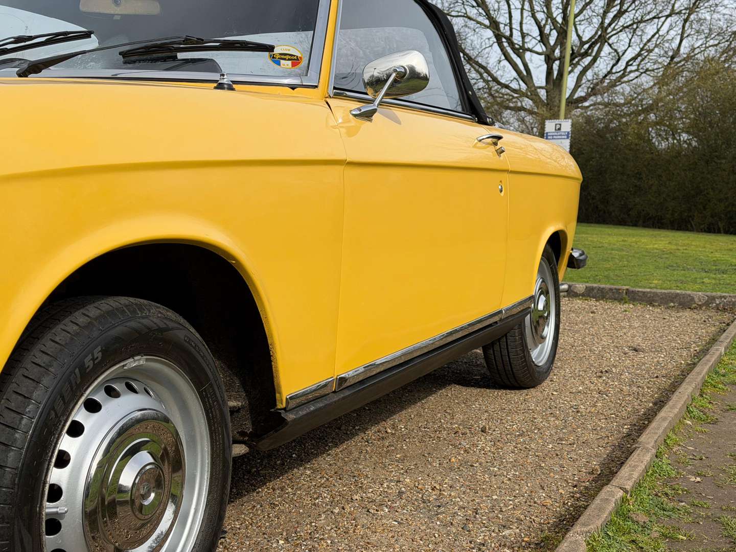 <p>1973 PEUGEOT 304 CONVERTIBLE</p>