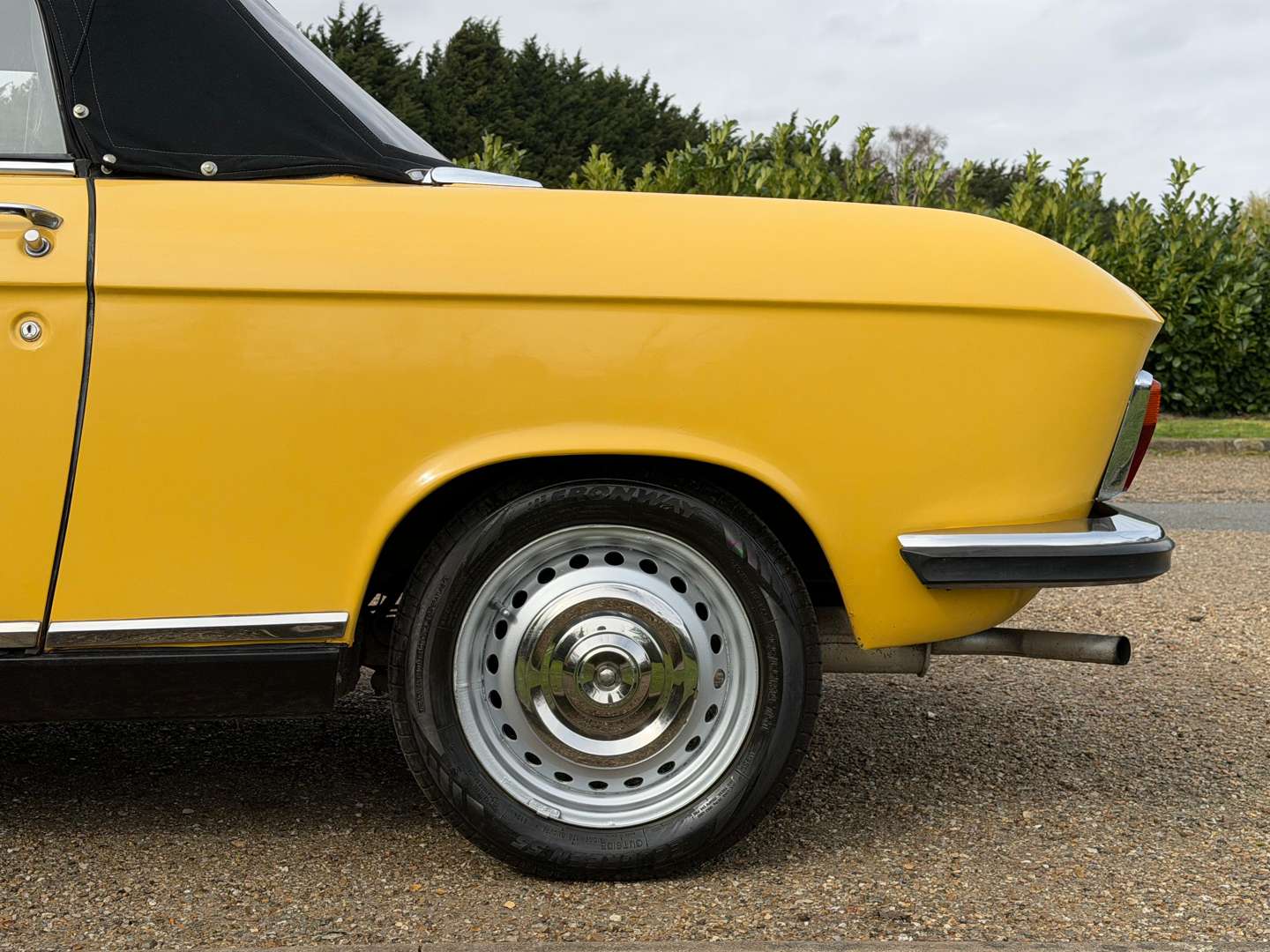 <p>1973 PEUGEOT 304 CONVERTIBLE</p>