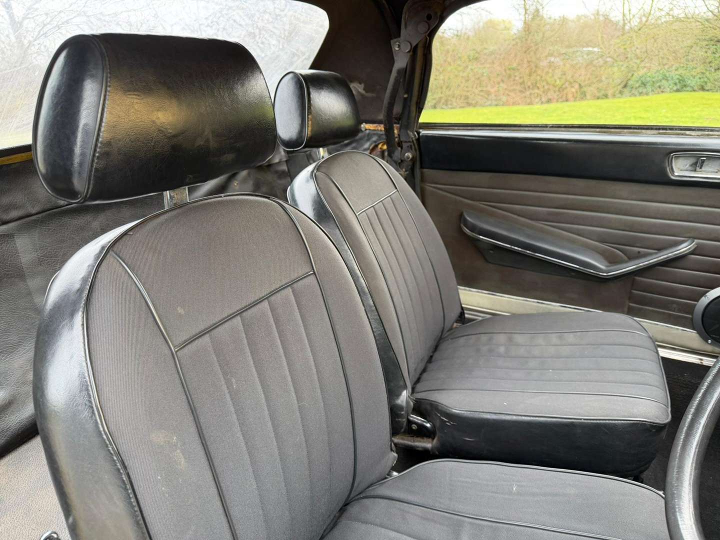 <p>1973 PEUGEOT 304 CONVERTIBLE</p>