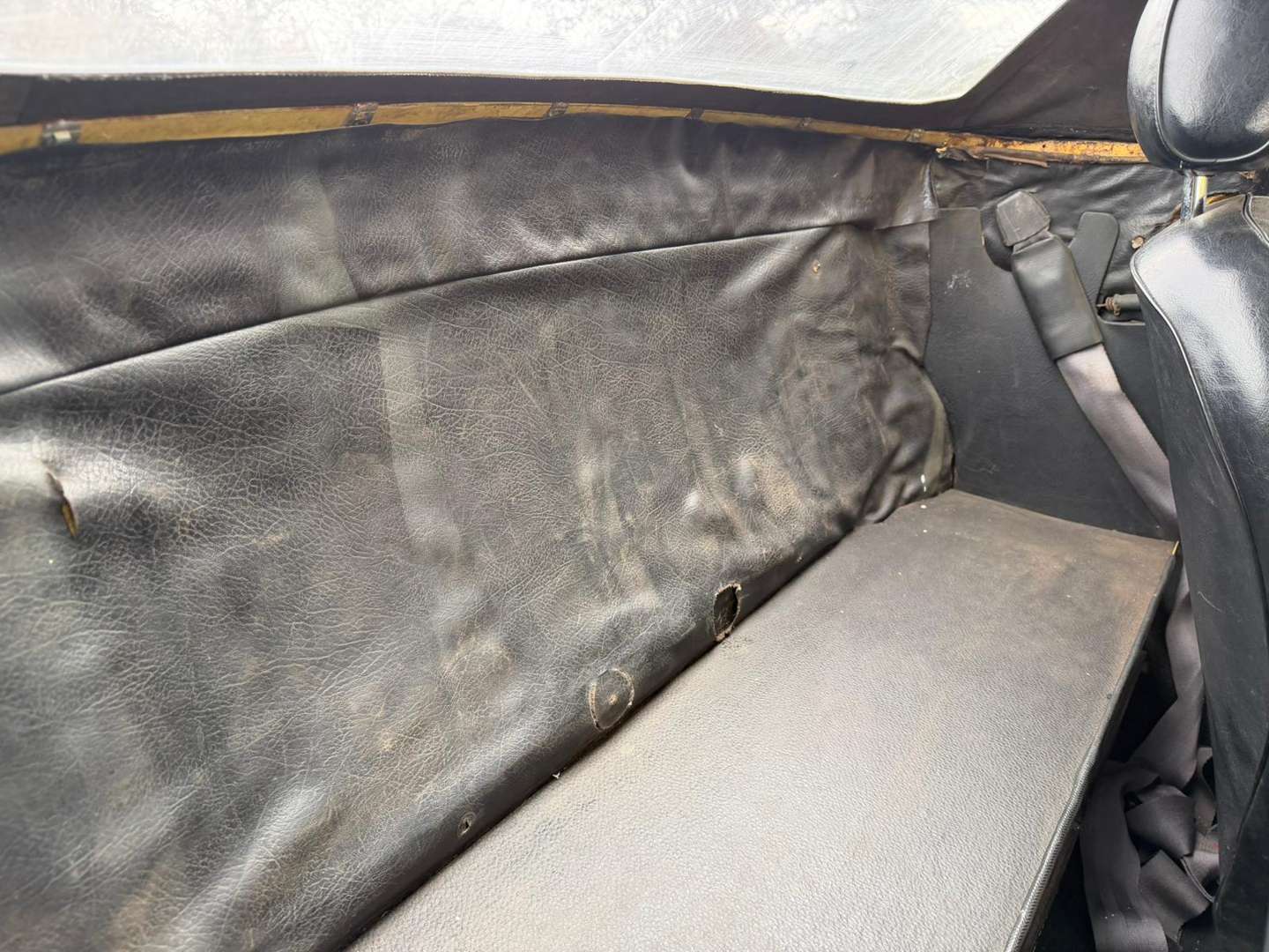 <p>1973 PEUGEOT 304 CONVERTIBLE</p>