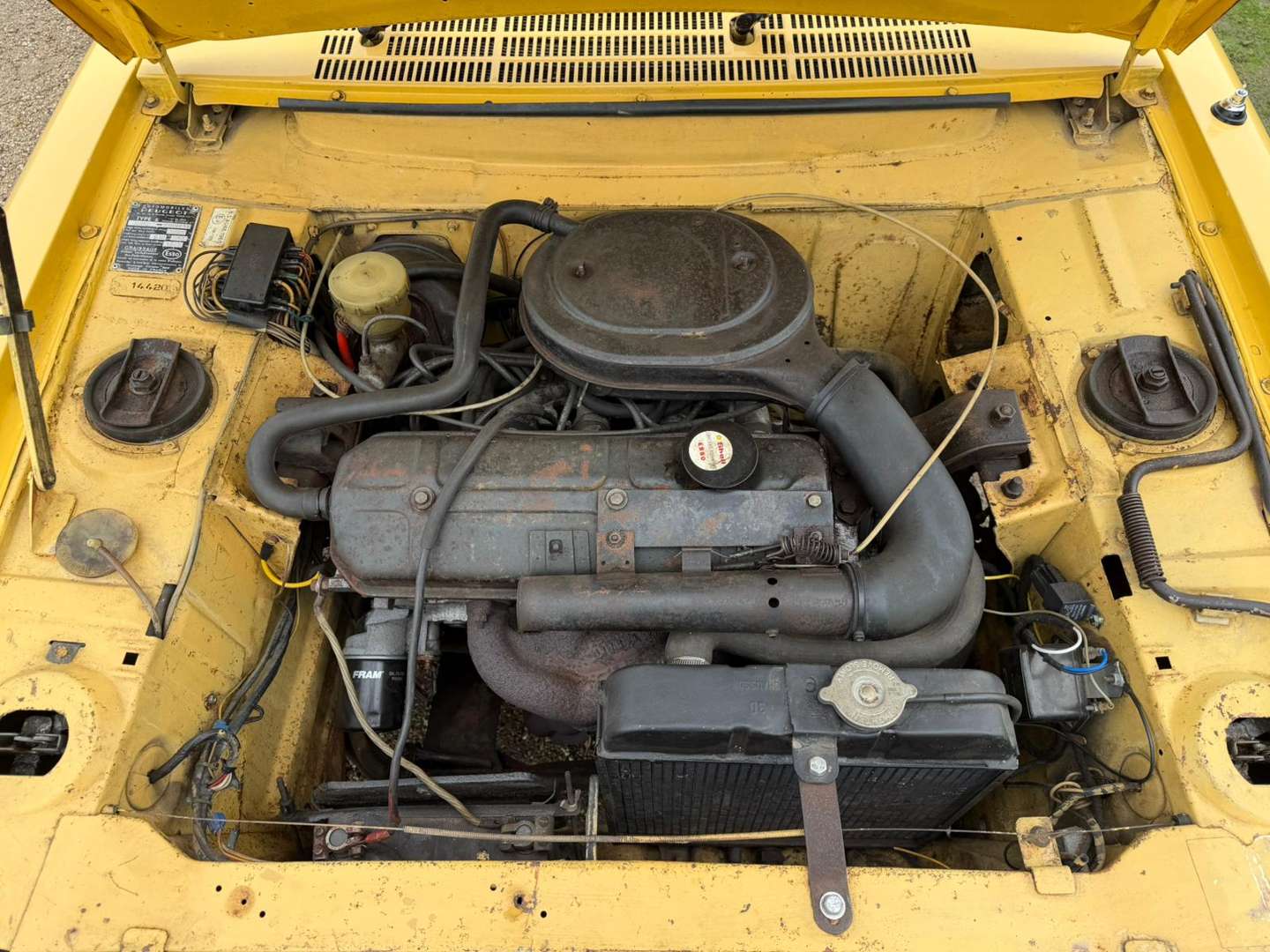 <p>1973 PEUGEOT 304 CONVERTIBLE</p>