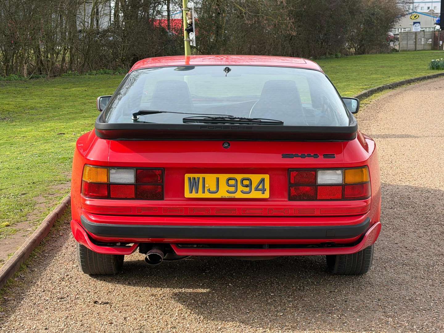 <p>1988 PORSCHE 944S</p>