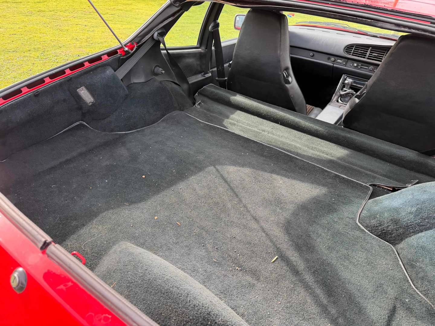 <p>1988 PORSCHE 944S</p>