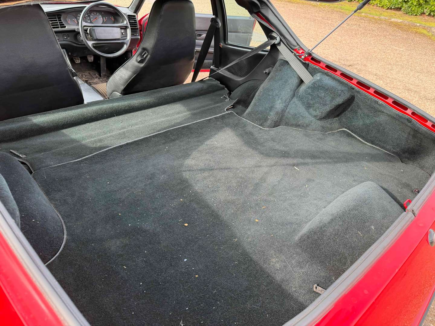 <p>1988 PORSCHE 944S</p>