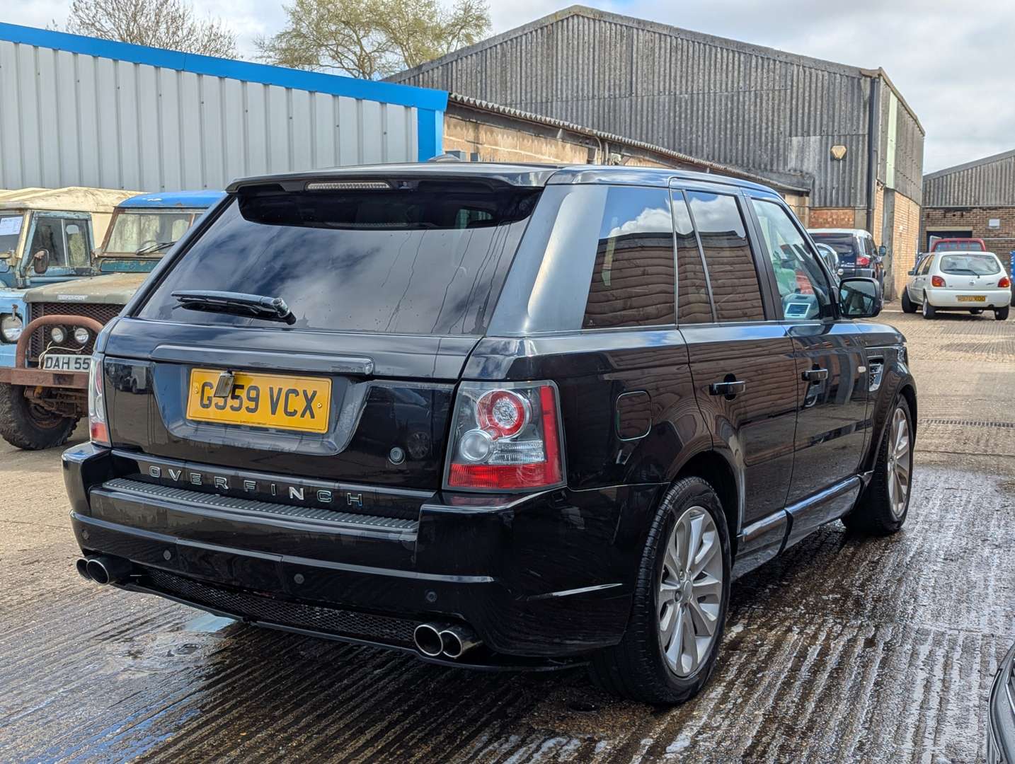 <p>2009 RANGE ROVER SPORT HSE TDV6 AUTO</p>