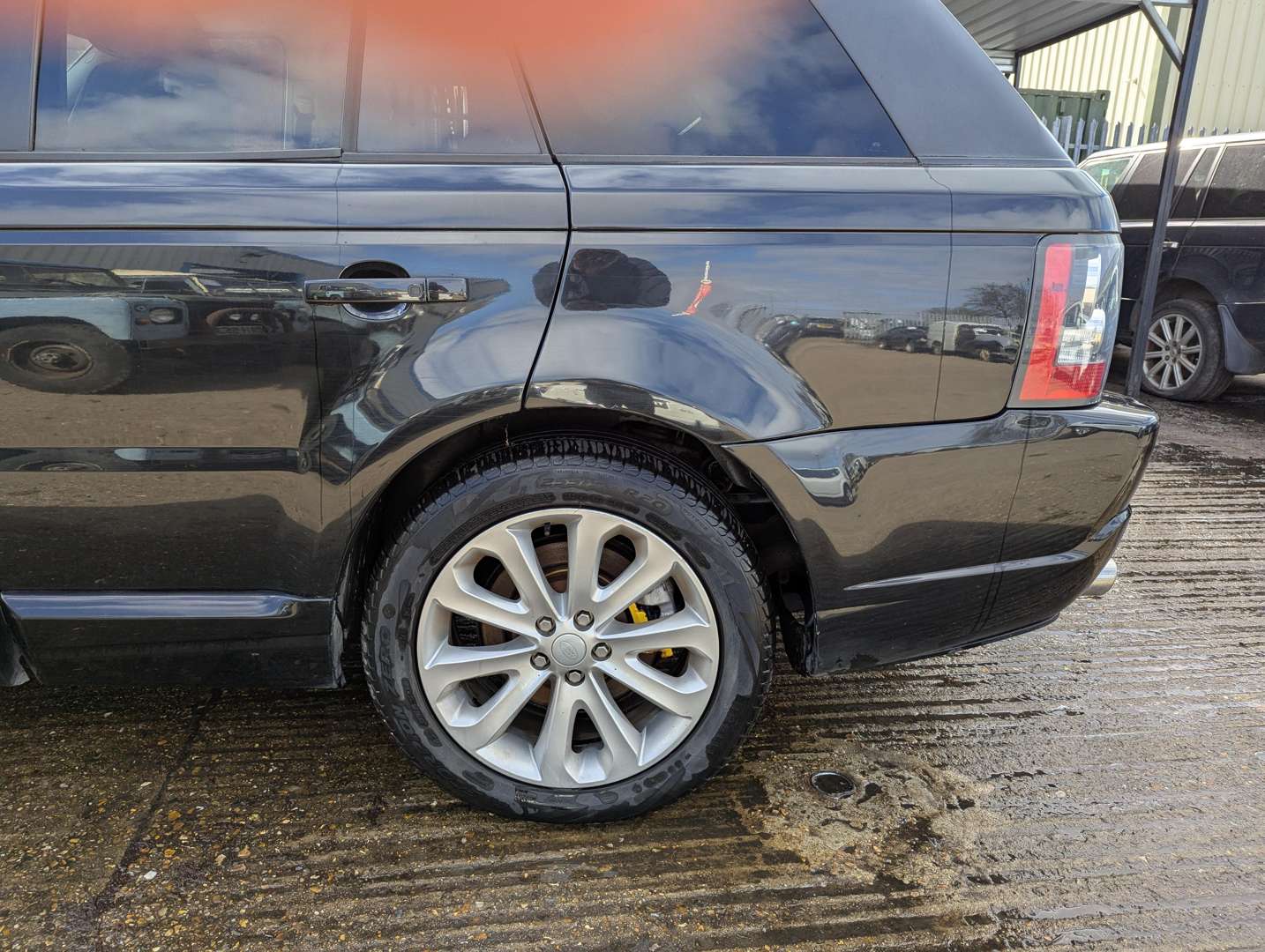 <p>2009 RANGE ROVER SPORT HSE TDV6 AUTO</p>