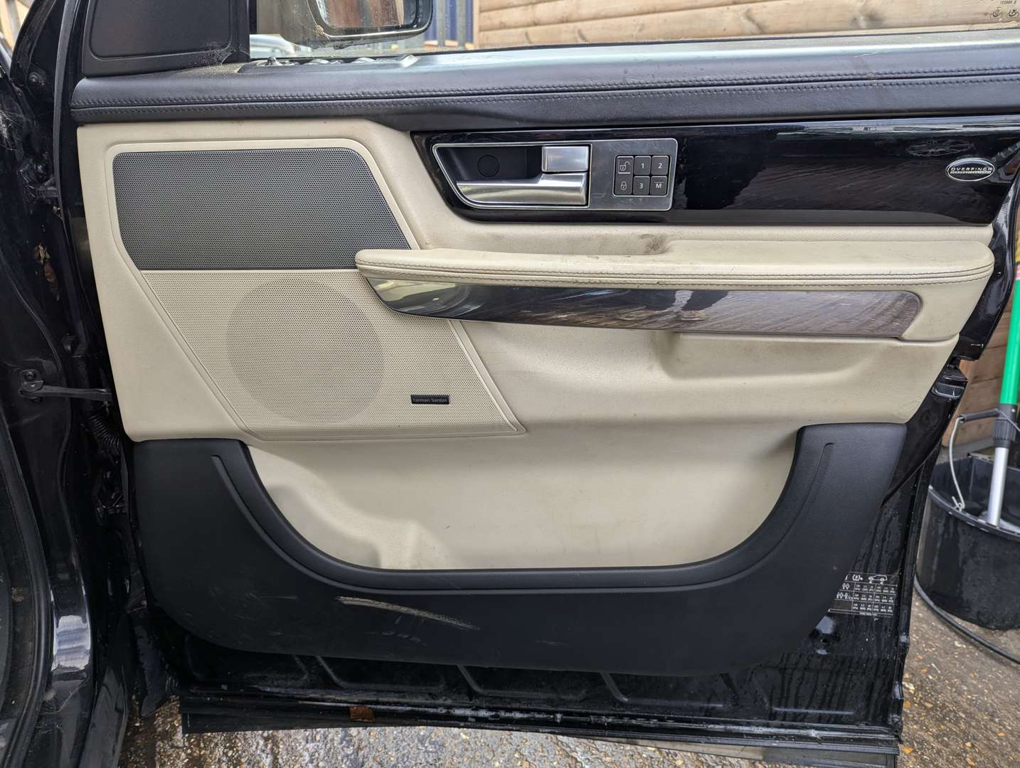 <p>2009 RANGE ROVER SPORT HSE TDV6 AUTO</p>