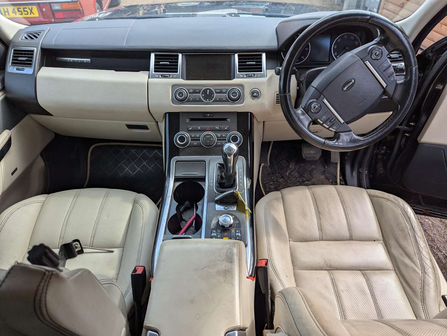 <p>2009 RANGE ROVER SPORT HSE TDV6 AUTO</p>