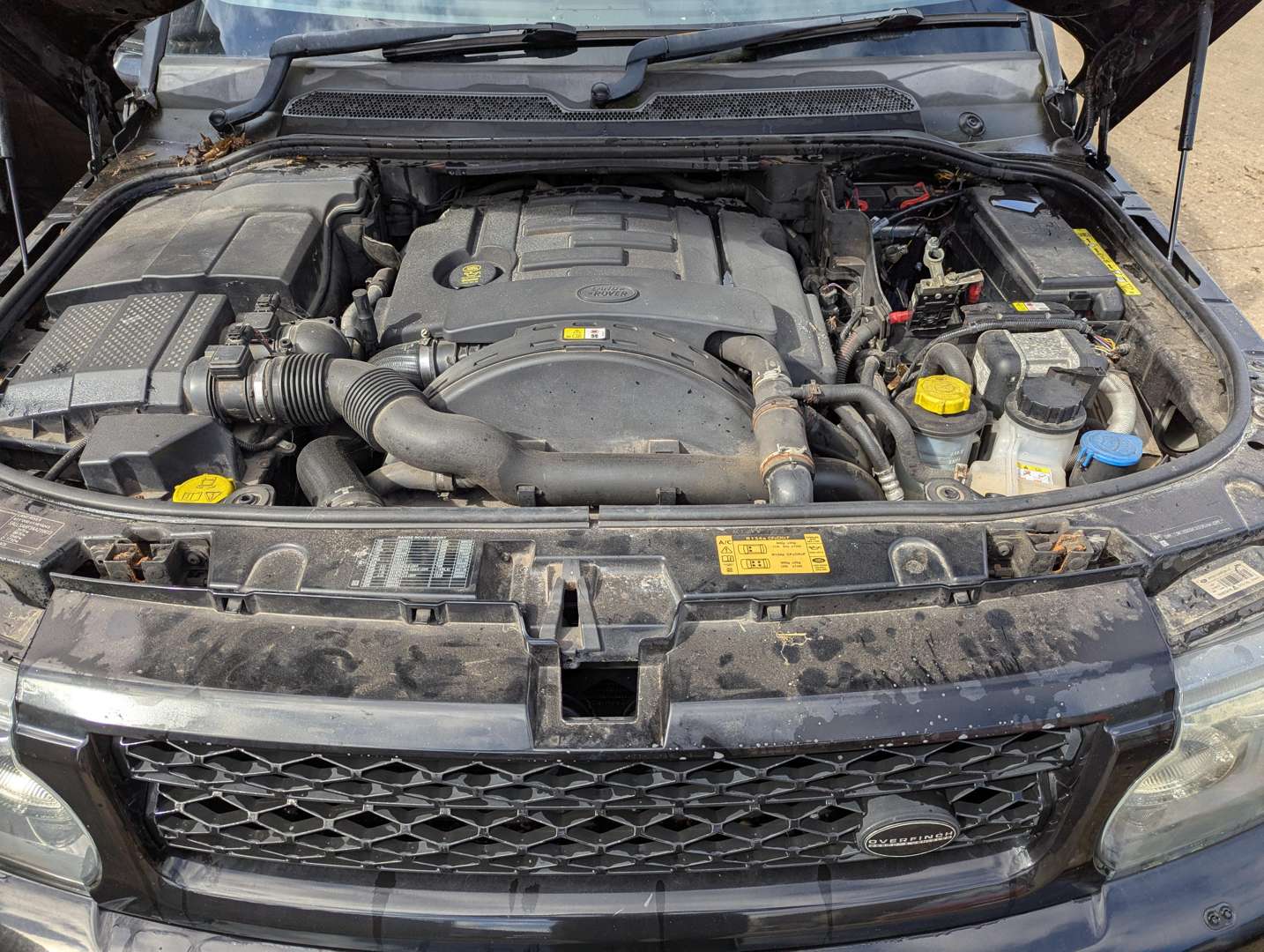 <p>2009 RANGE ROVER SPORT HSE TDV6 AUTO</p>