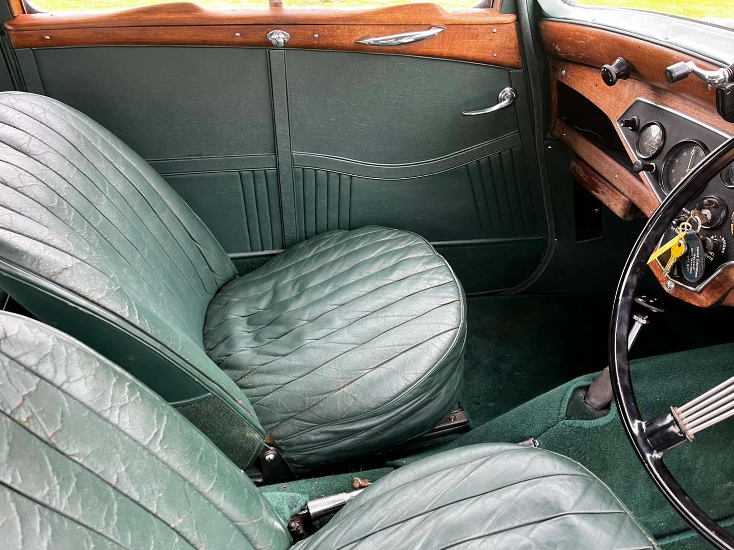 <p>1939 ROVER P2 COUPE</p>