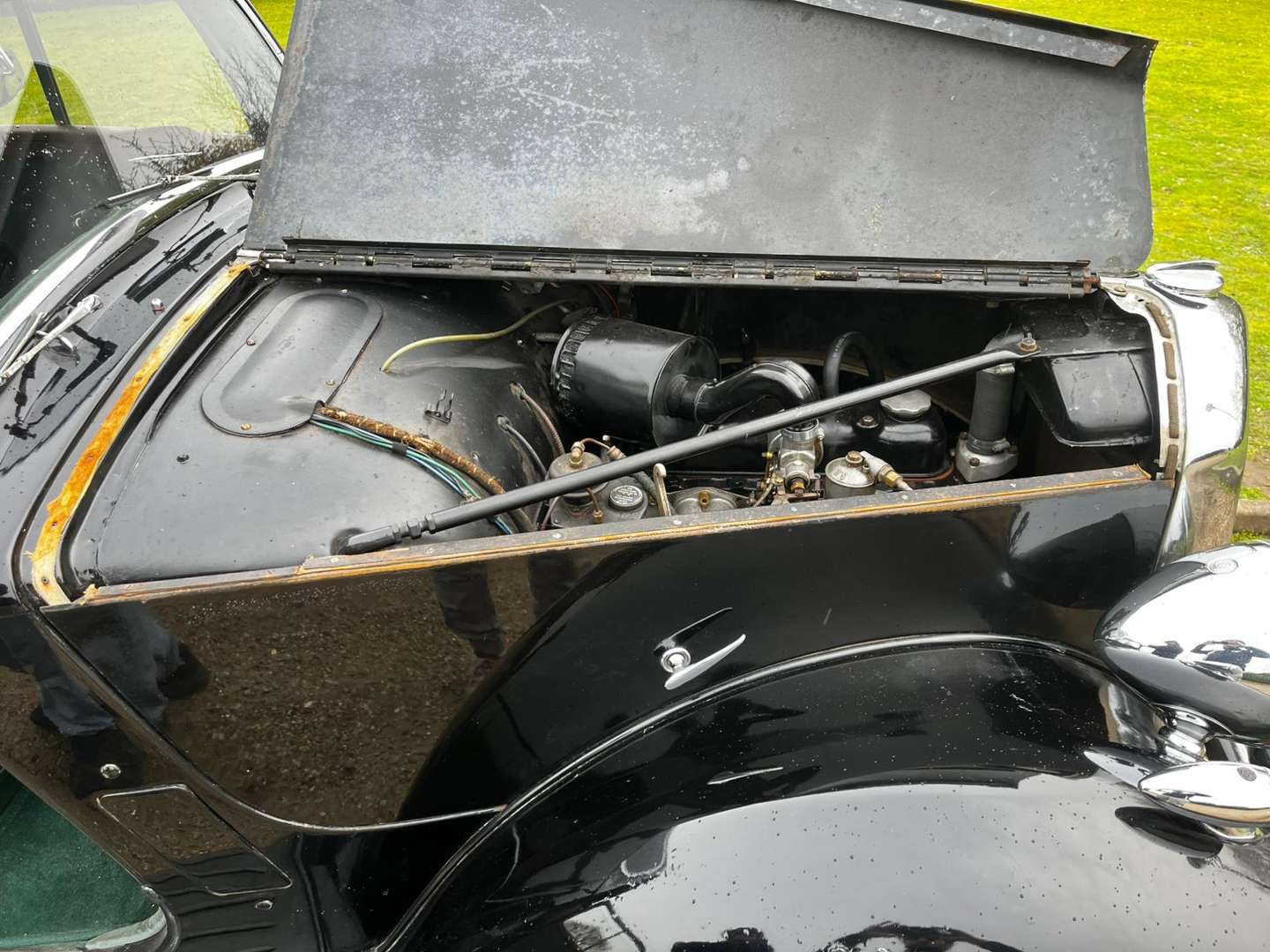 <p>1939 ROVER P2 COUPE</p>