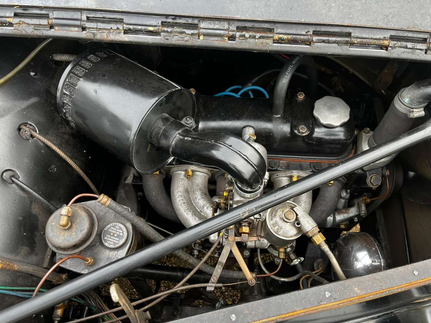 <p>1939 ROVER P2 COUPE</p>