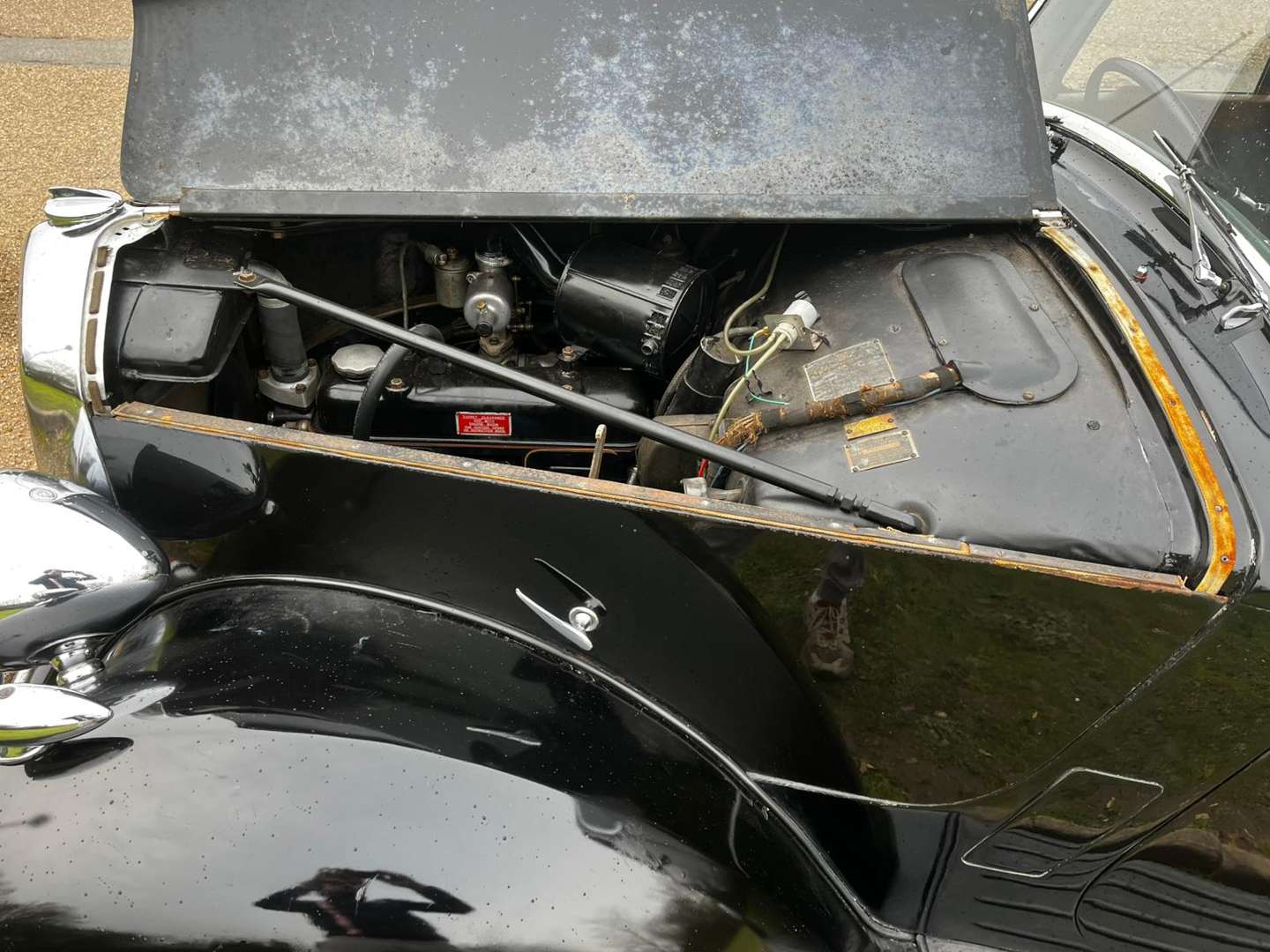 <p>1939 ROVER P2 COUPE</p>