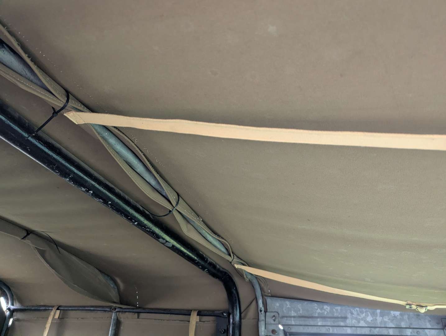 <p>1993 LAND ROVER ‘HYBRID’</p>