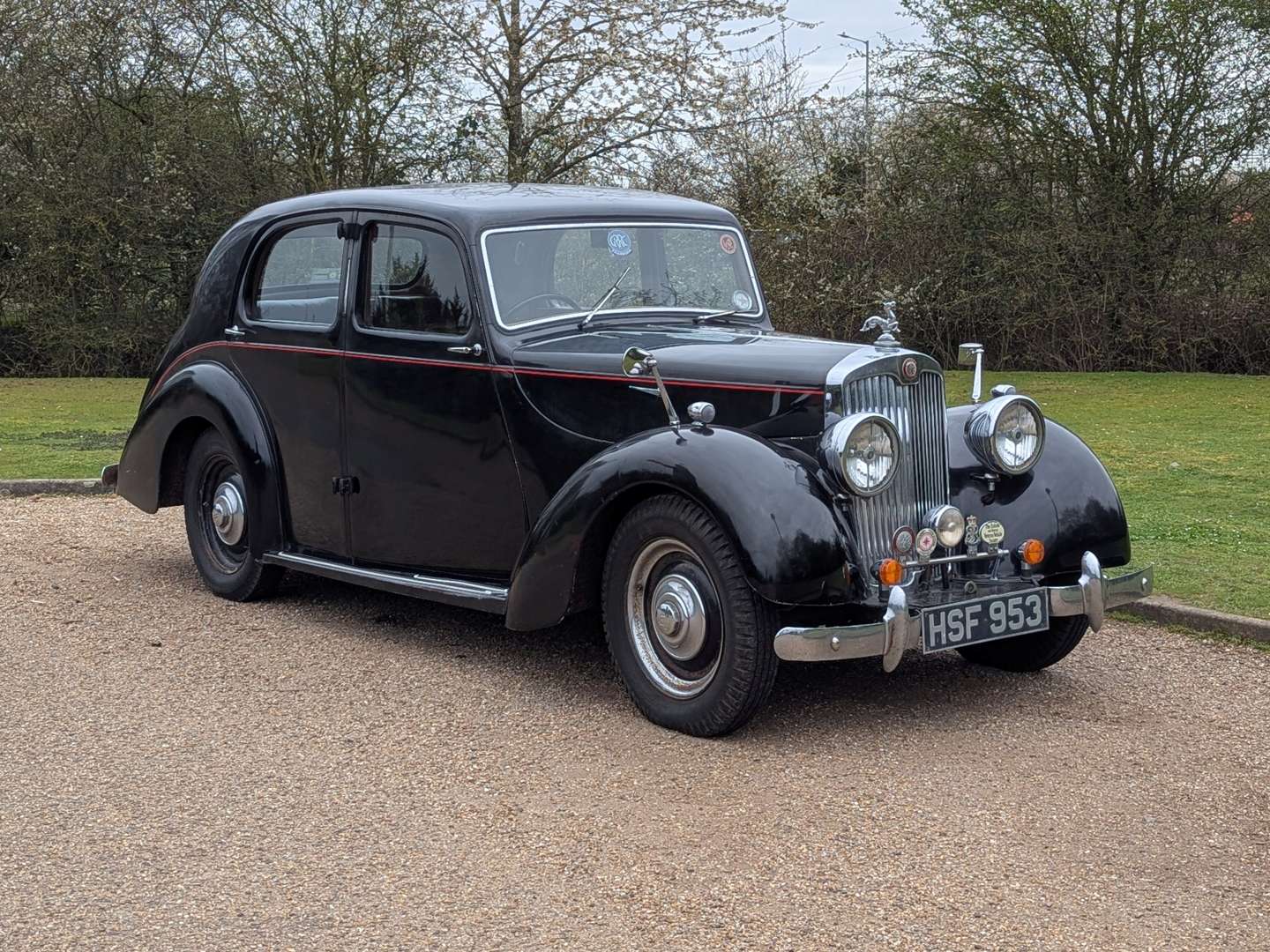 <p>1950 LEA FRANCIS 4-LIGHT SALOON</p>