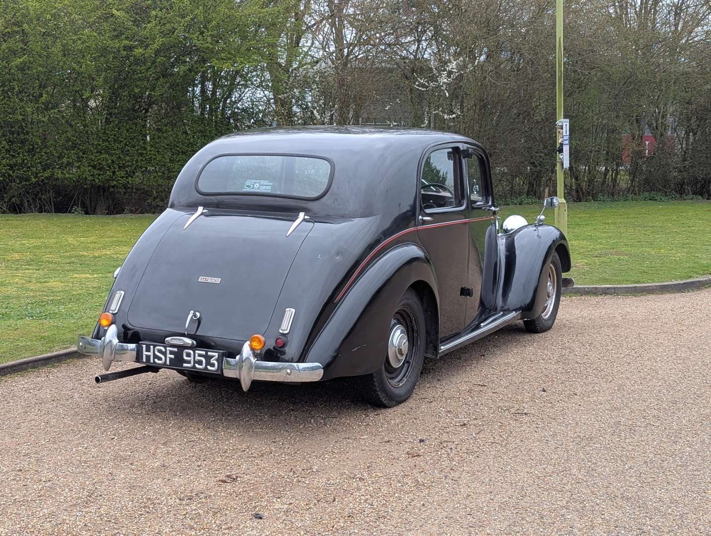 <p>1950 LEA FRANCIS 4-LIGHT SALOON</p>