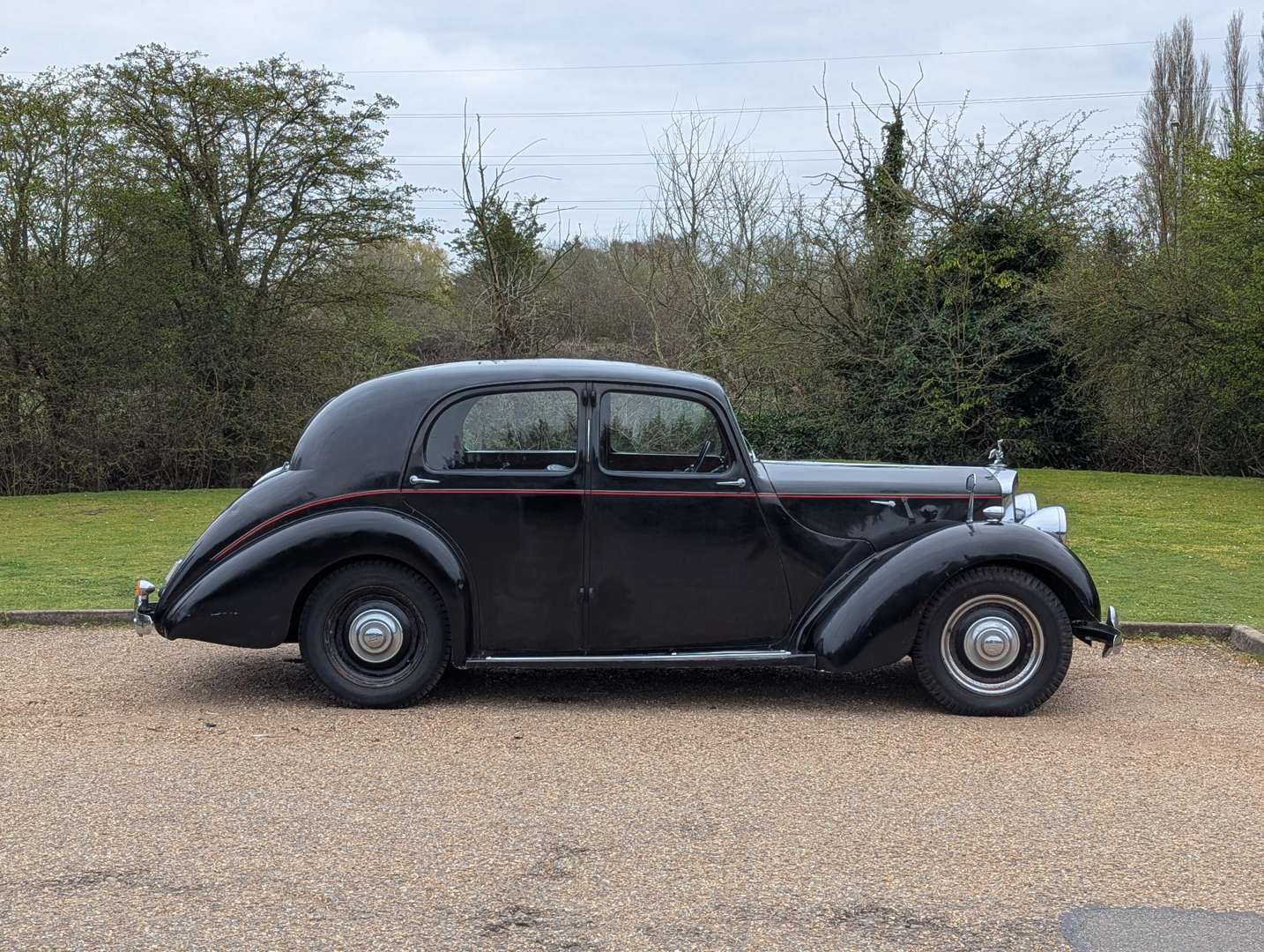 <p>1950 LEA FRANCIS 4-LIGHT SALOON</p>