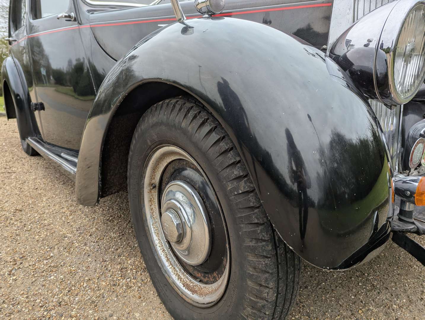 <p>1950 LEA FRANCIS 4-LIGHT SALOON</p>