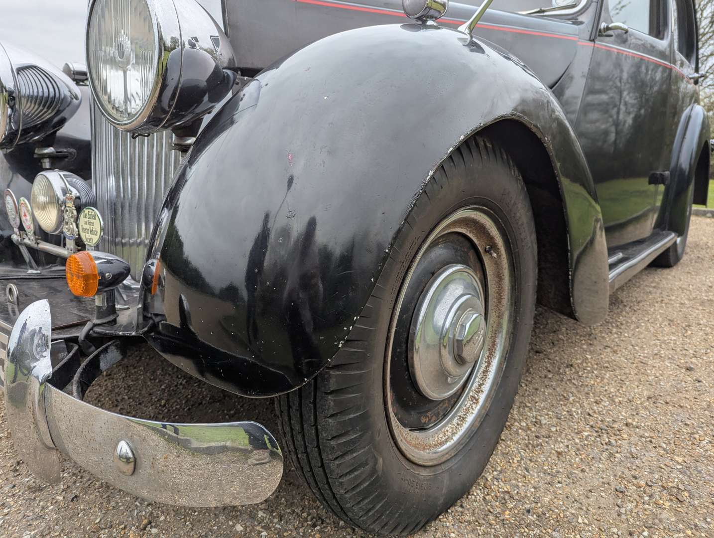 <p>1950 LEA FRANCIS 4-LIGHT SALOON</p>