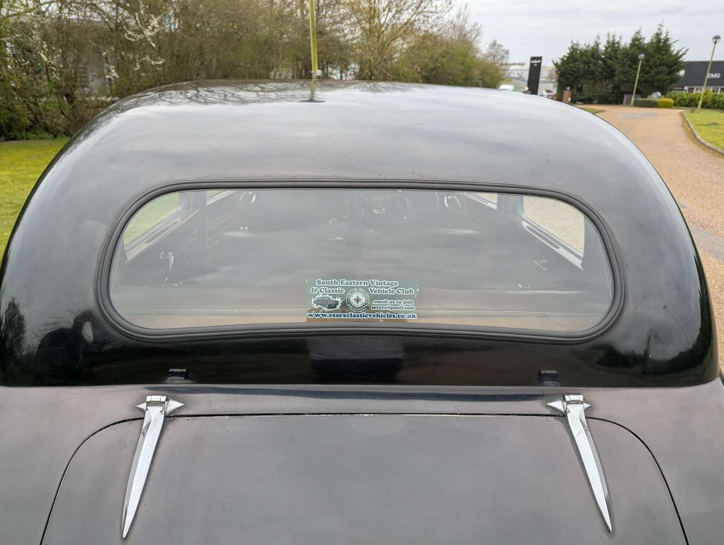 <p>1950 LEA FRANCIS 4-LIGHT SALOON</p>