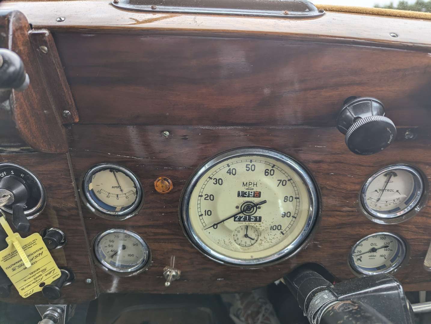 <p>1950 LEA FRANCIS 4-LIGHT SALOON</p>