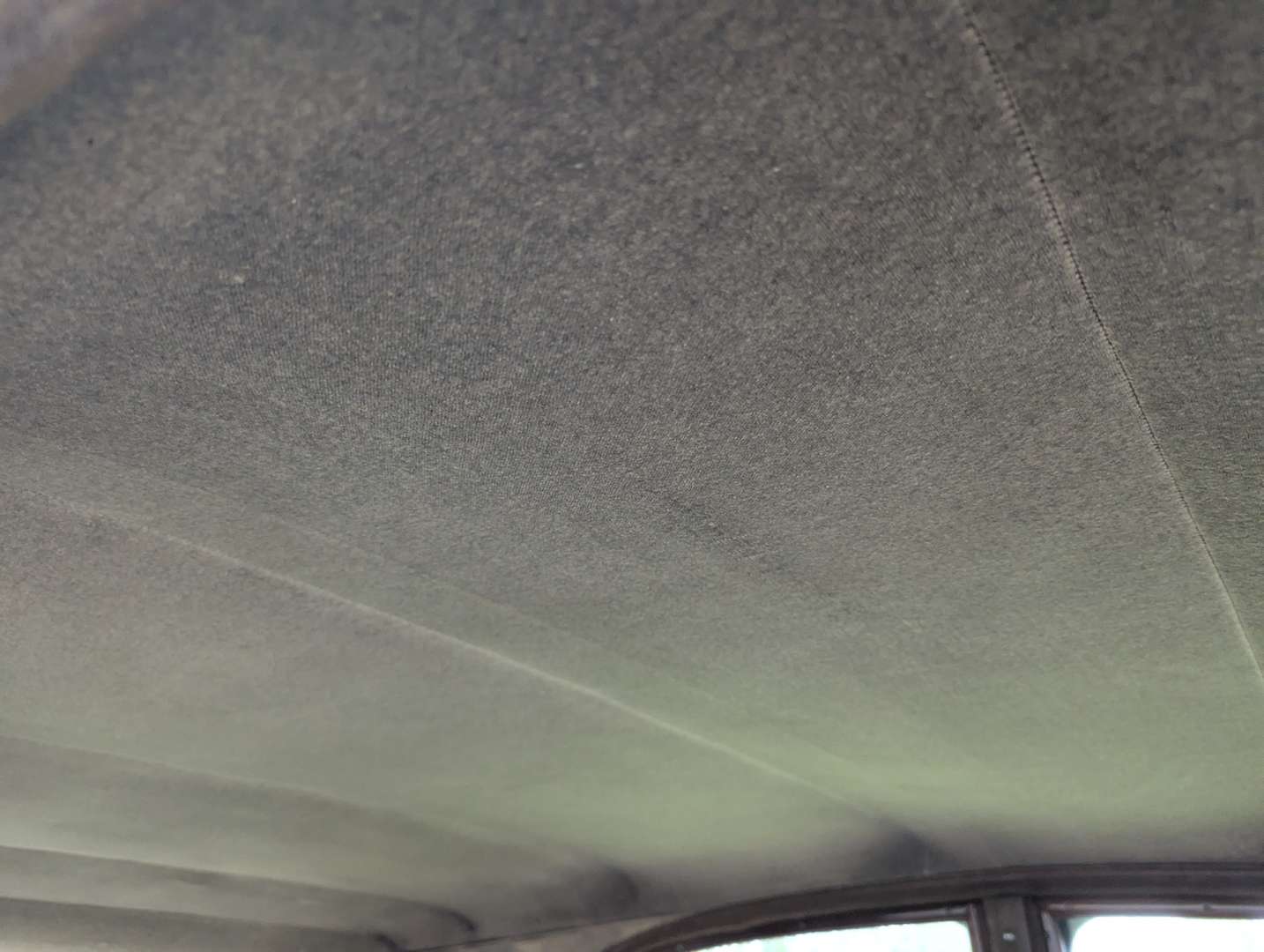 <p>1950 LEA FRANCIS 4-LIGHT SALOON</p>