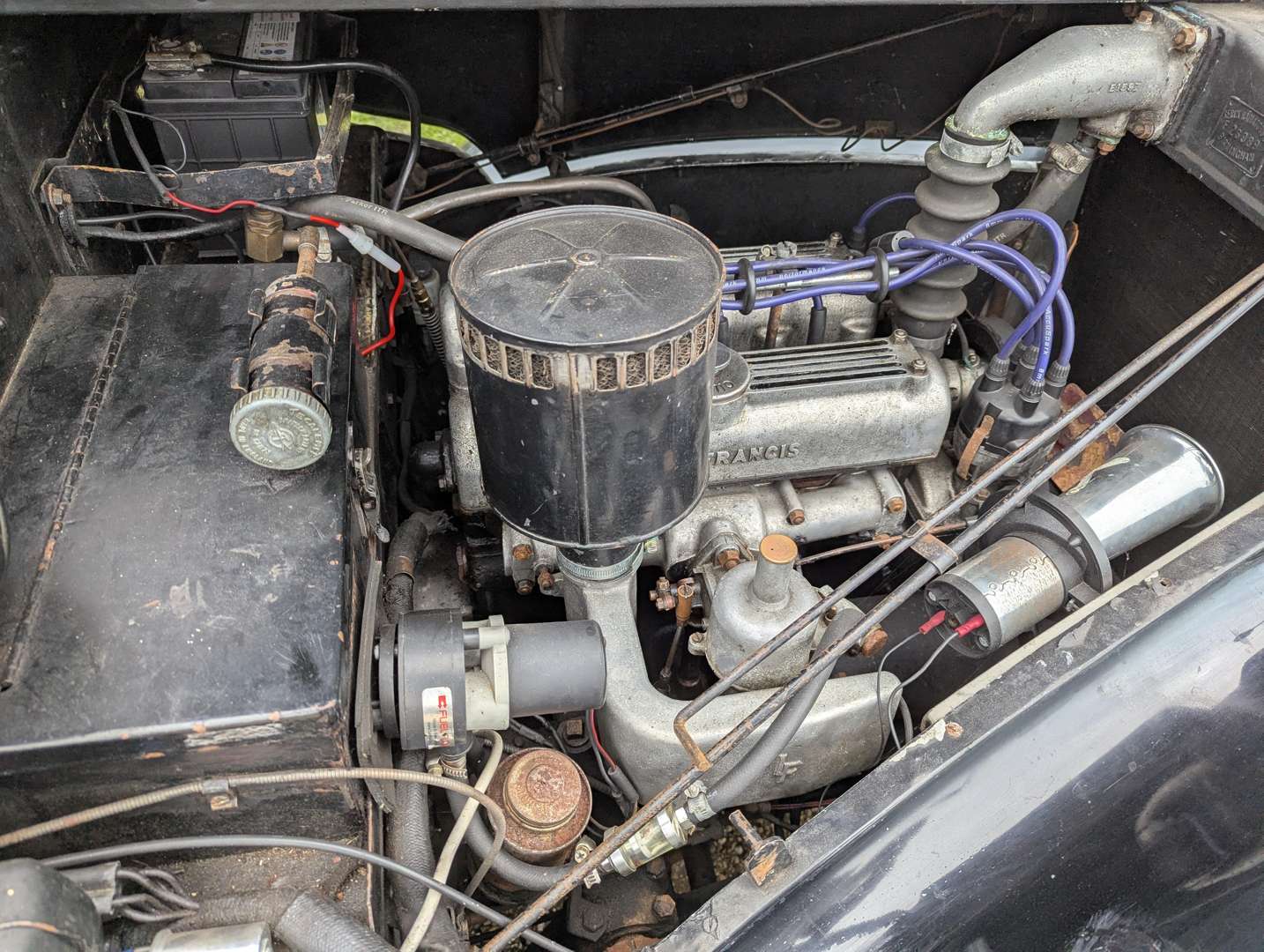 <p>1950 LEA FRANCIS 4-LIGHT SALOON</p>