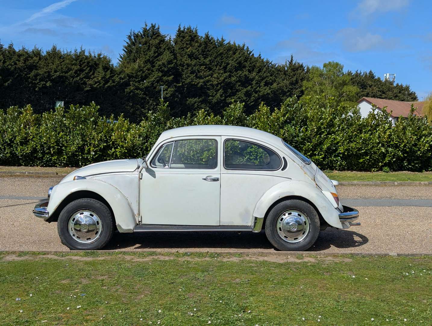 <p>1973 VW BEETLE 1300</p>