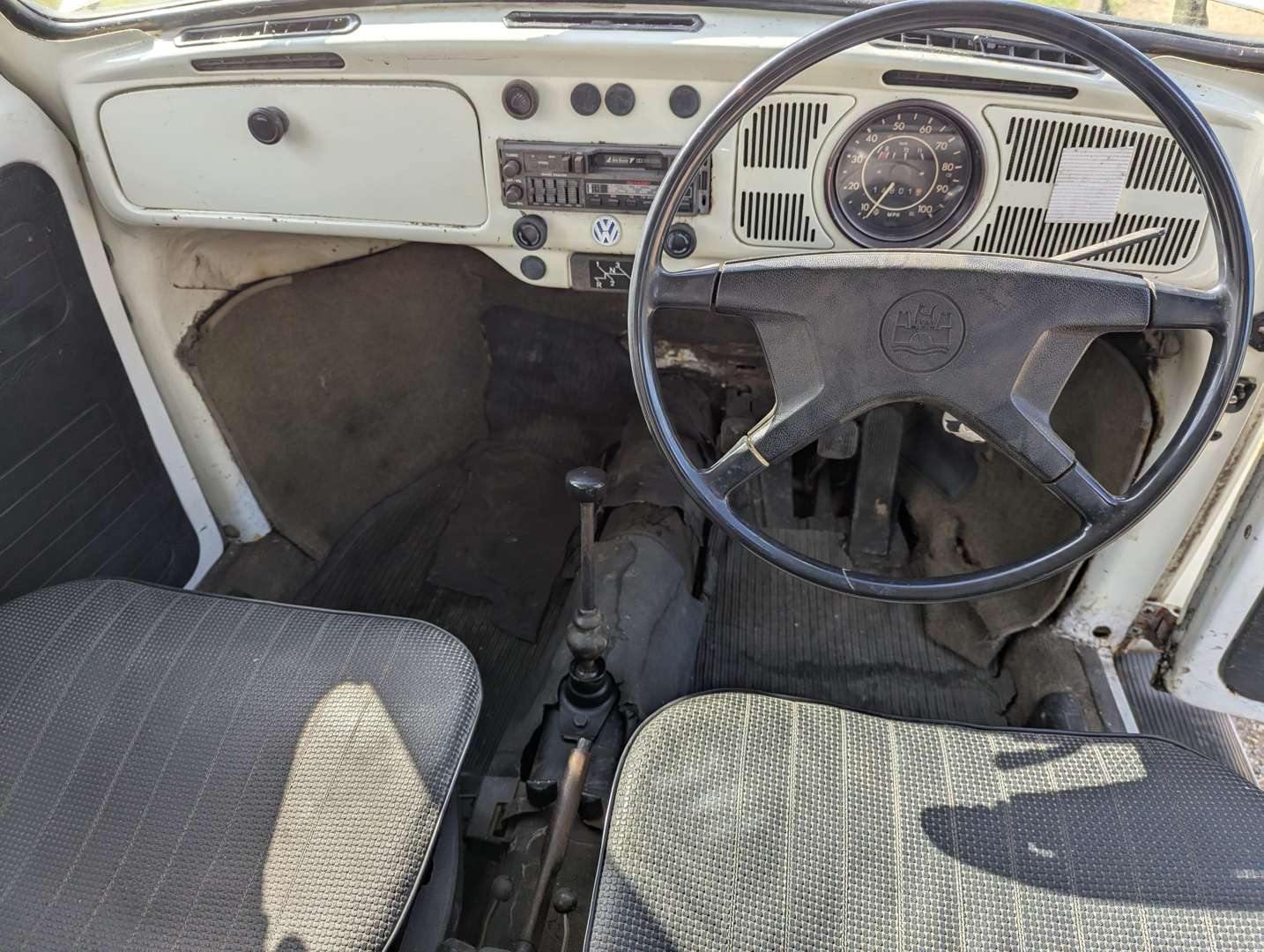 <p>1973 VW BEETLE 1300</p>