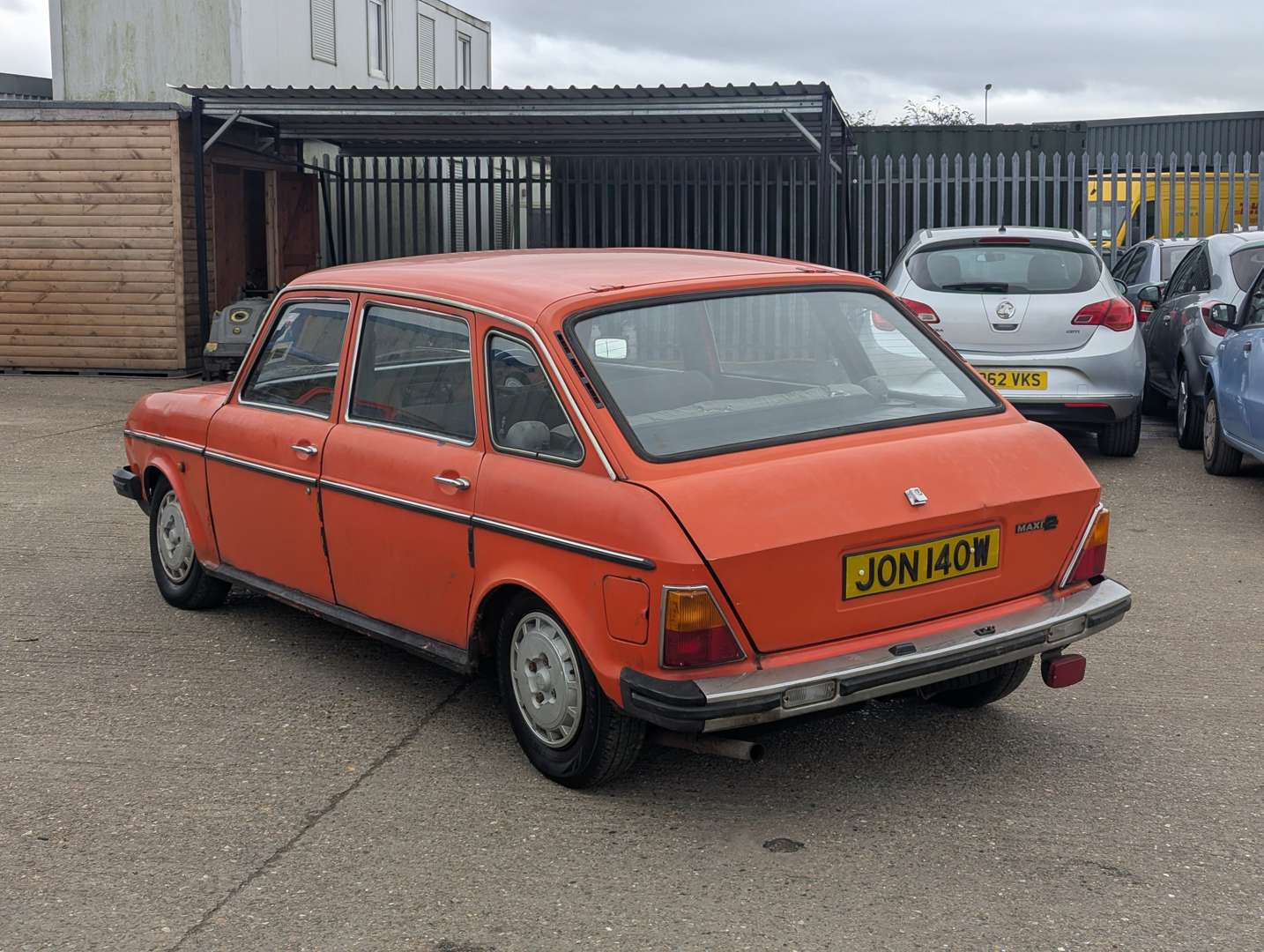 <p>1981 AUSTIN MAXI 2</p>