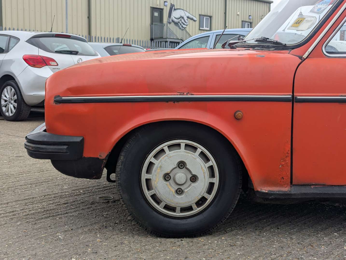 <p>1981 AUSTIN MAXI 2</p>