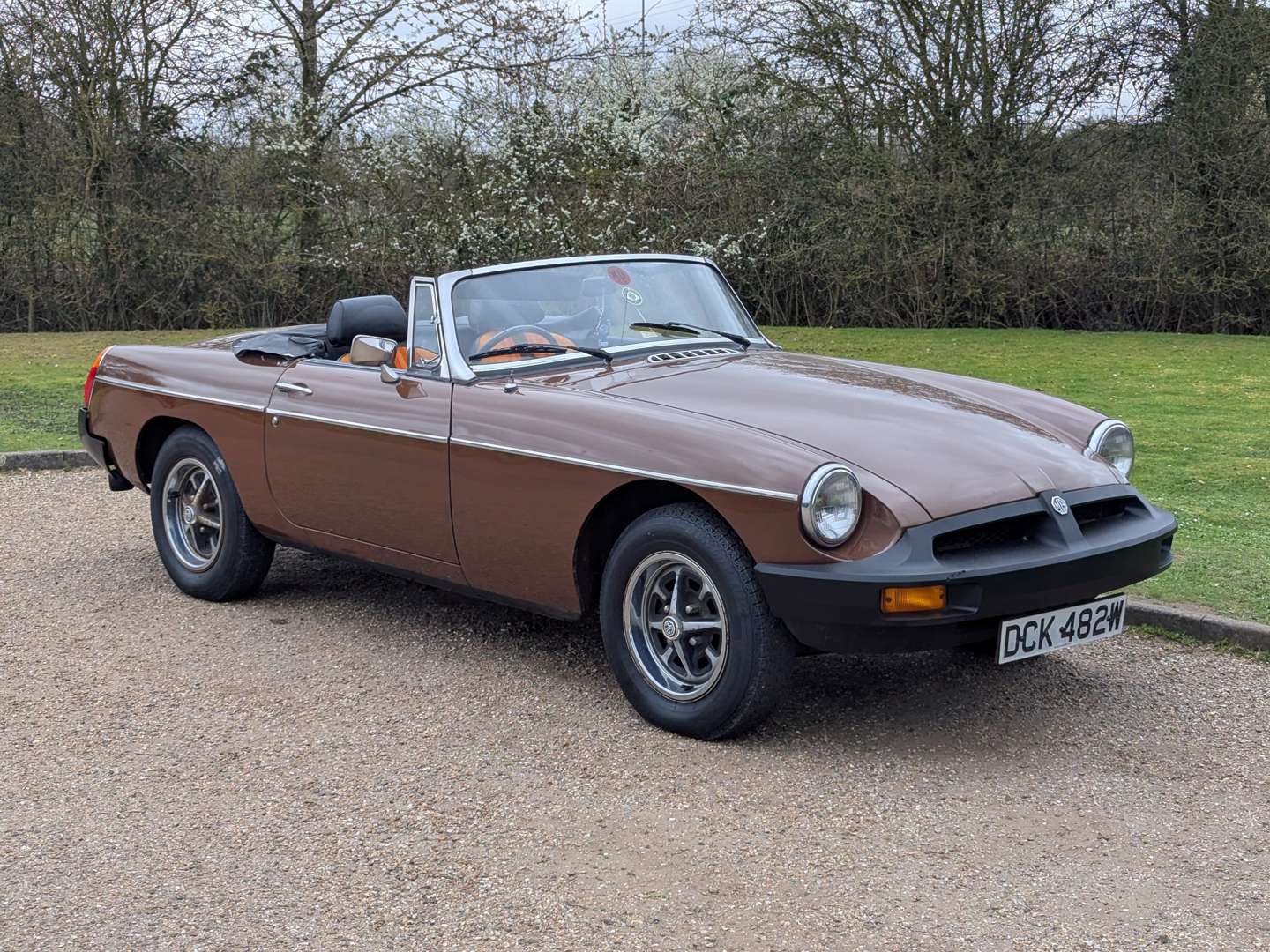 <p>1980 MG B ROADSTER</p>