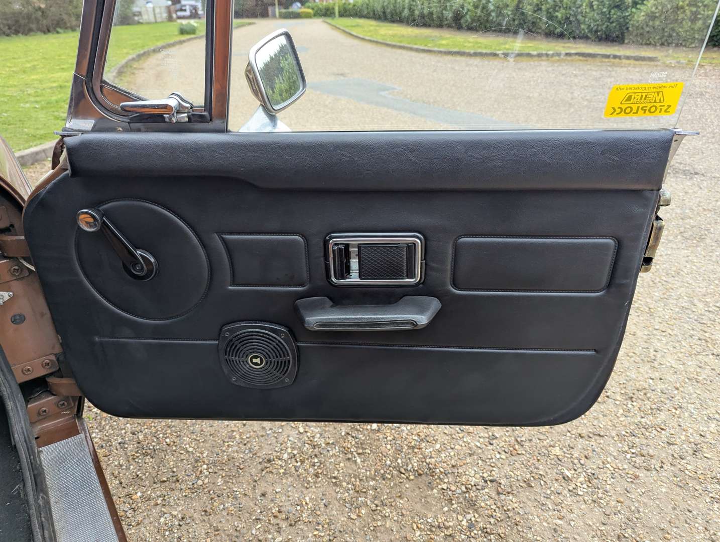 <p>1980 MG B ROADSTER</p>