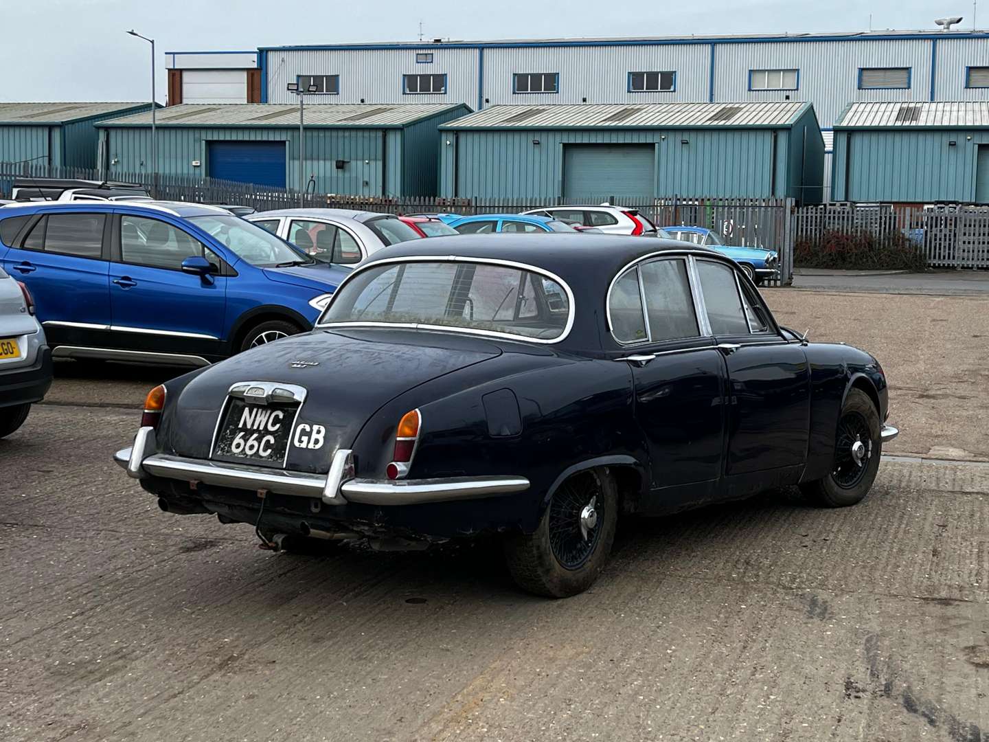 <p>1965 JAGUAR 3.8 S-TYPE</p>