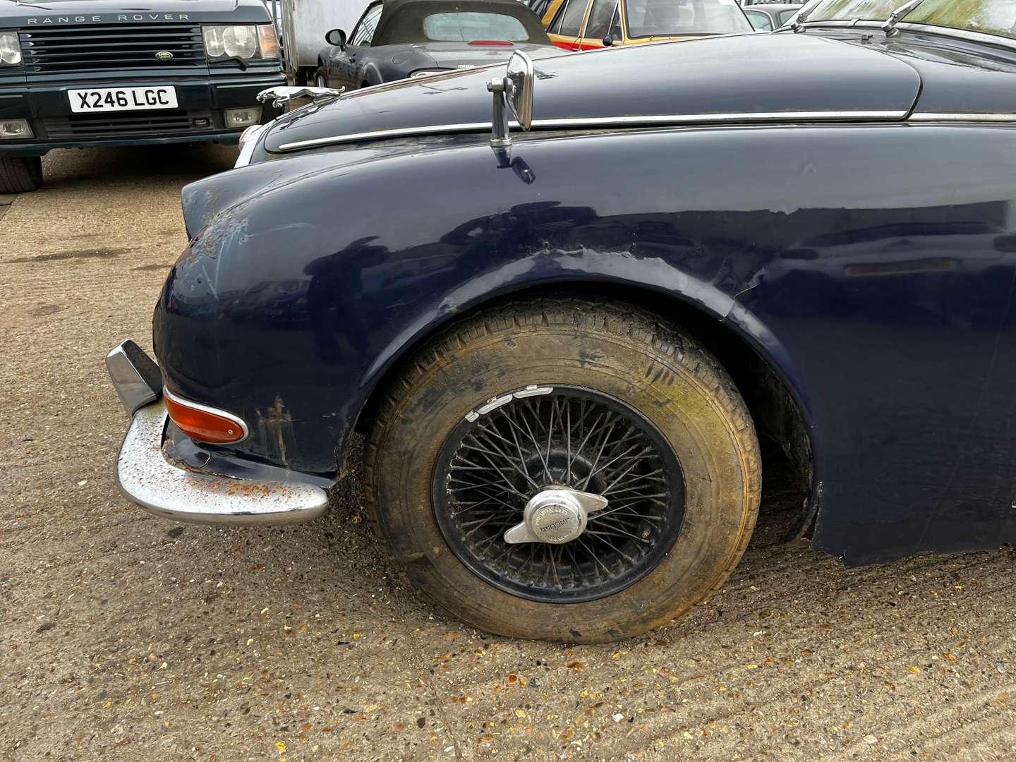 <p>1965 JAGUAR 3.8 S-TYPE</p>