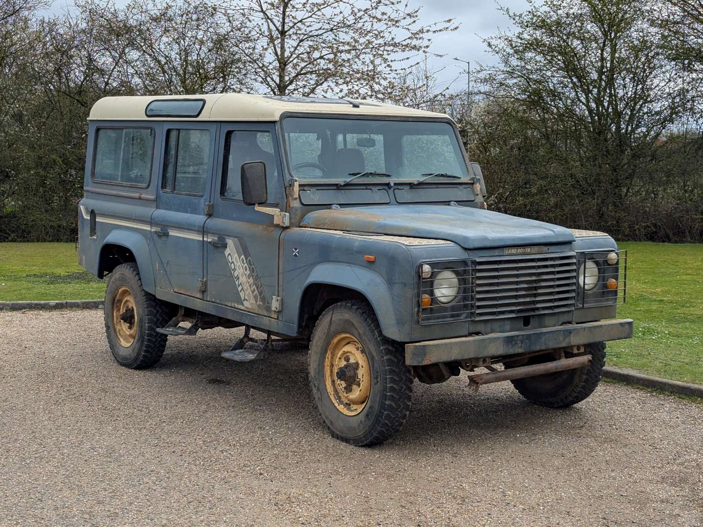 <p>1989 LAND ROVER ONE TEN COUNTY D TURBO</p>