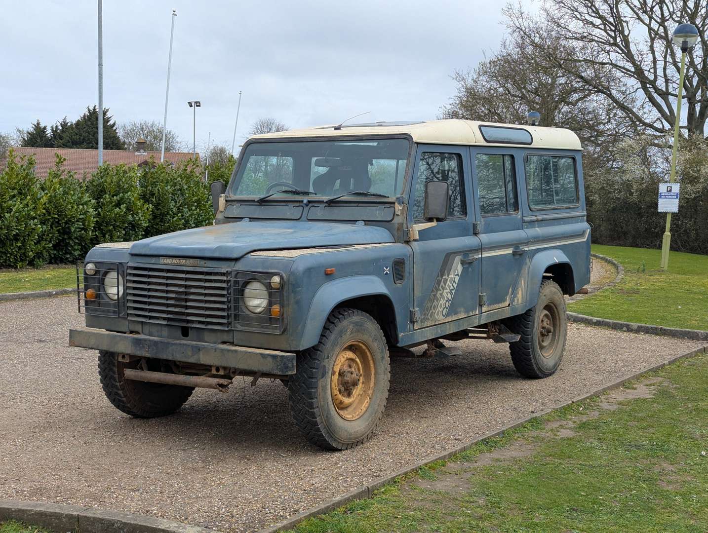 <p>1989 LAND ROVER ONE TEN COUNTY D TURBO</p>
