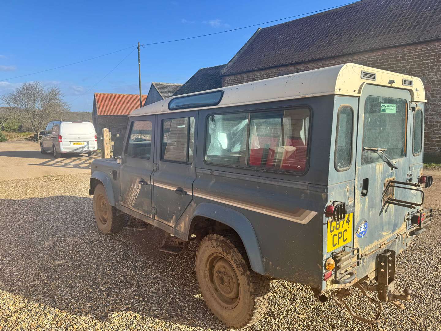 <p>1989 LAND ROVER 110 4C COUNTRY D TURBO</p>