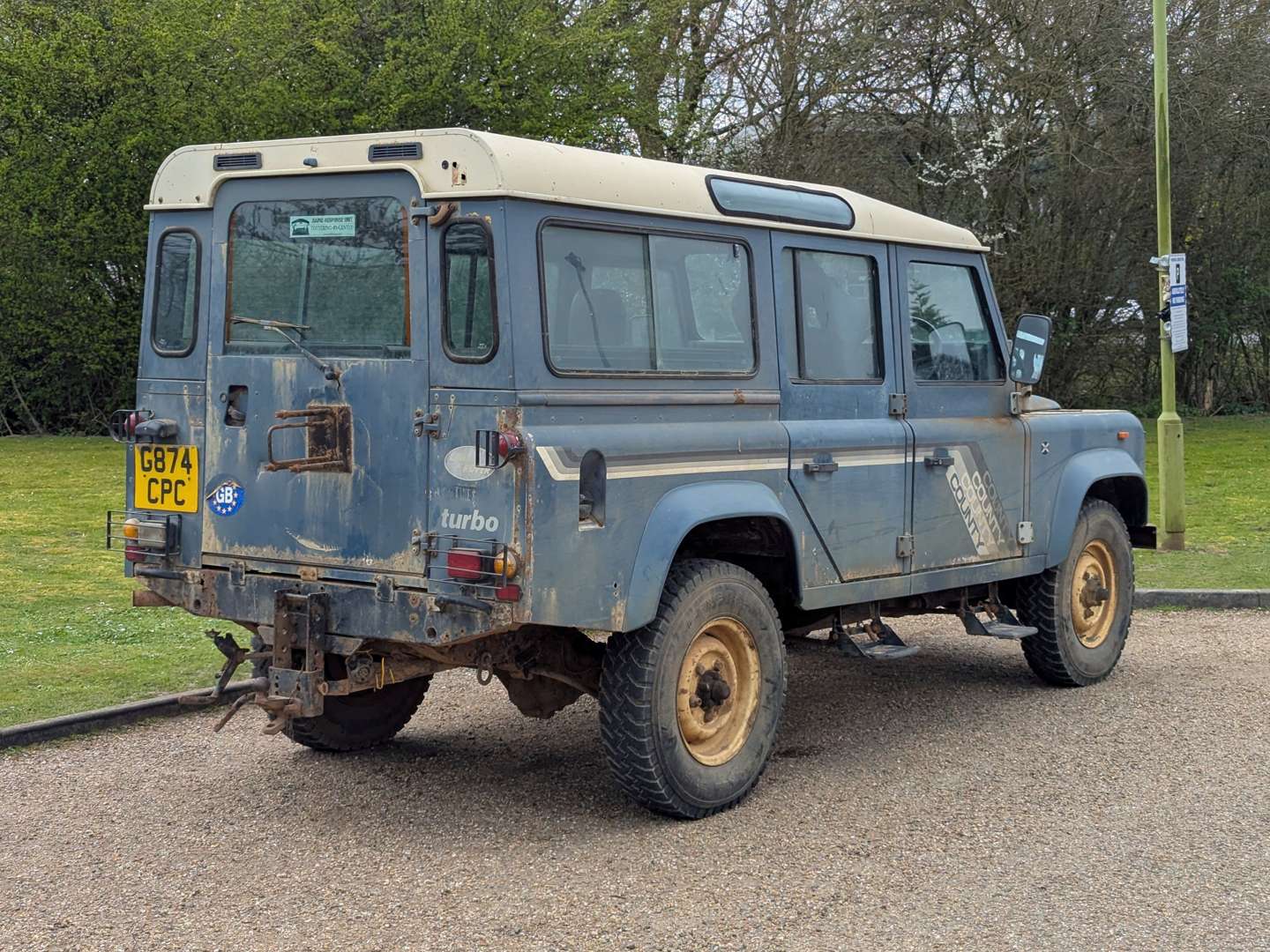 <p>1989 LAND ROVER ONE TEN COUNTY D TURBO</p>