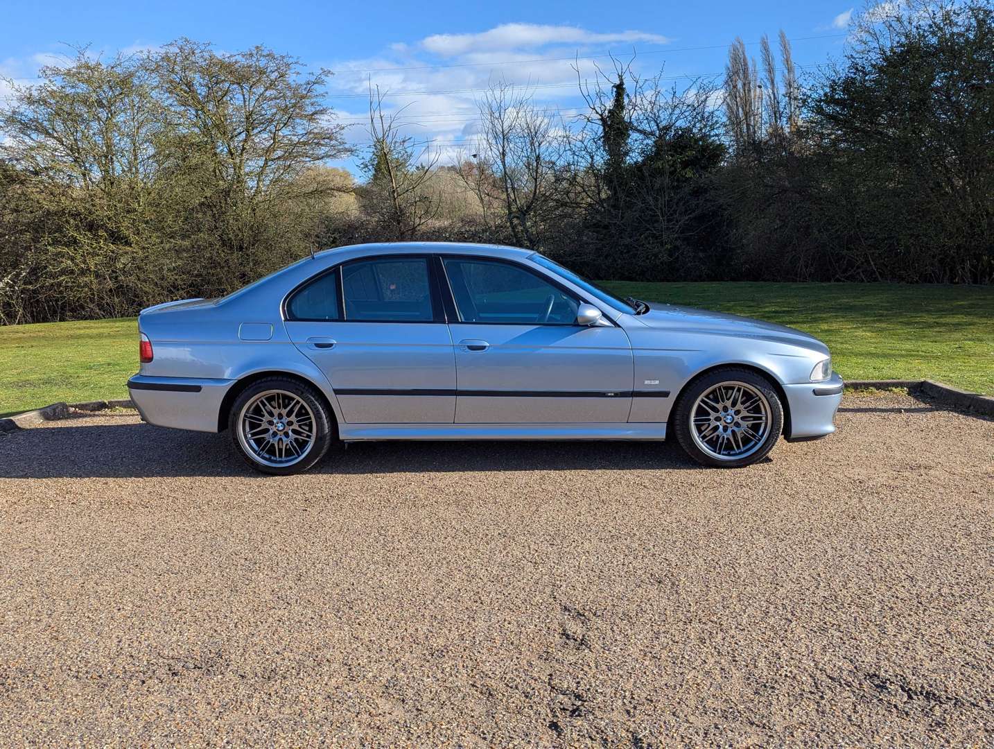 <p>2001 BMW M5 E39</p>